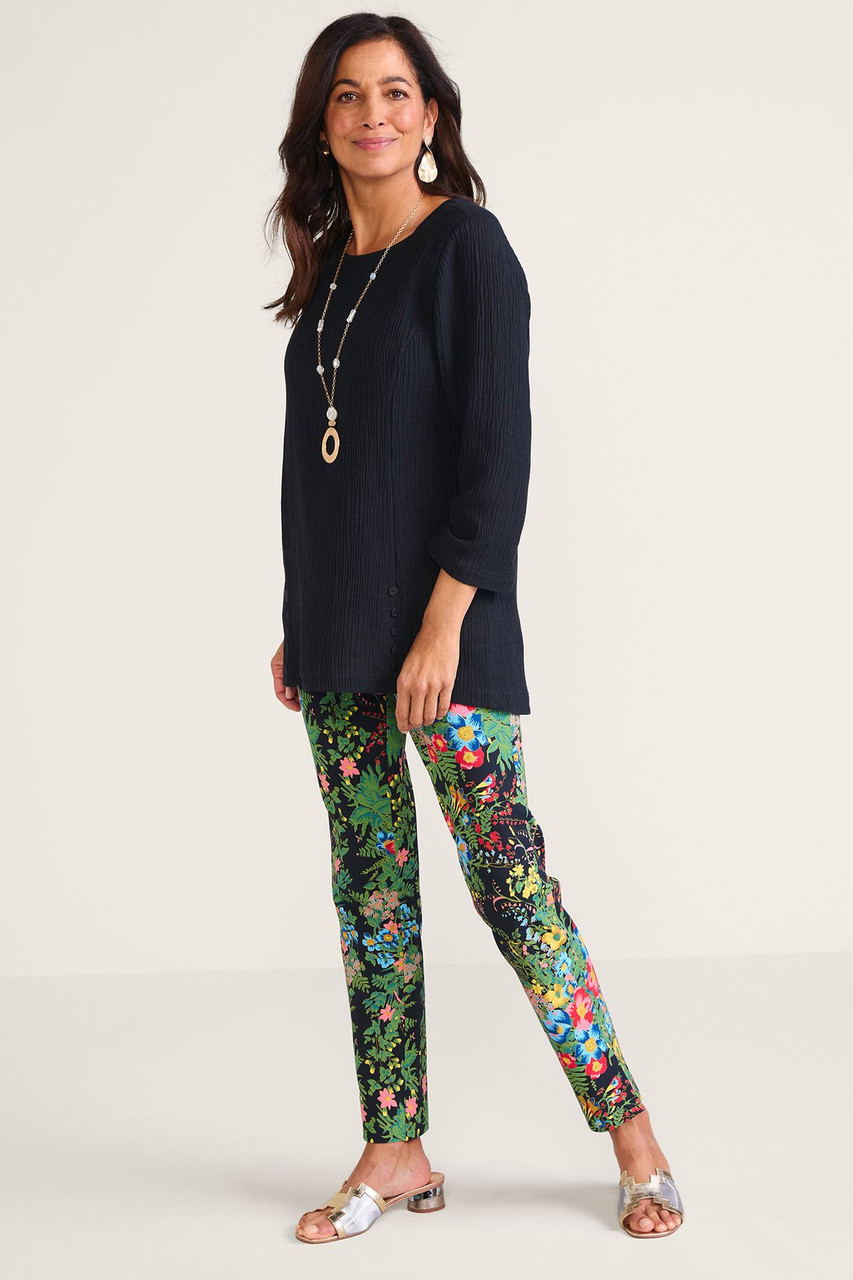 2gf50__in-bloom-black_0__05664.1782414000